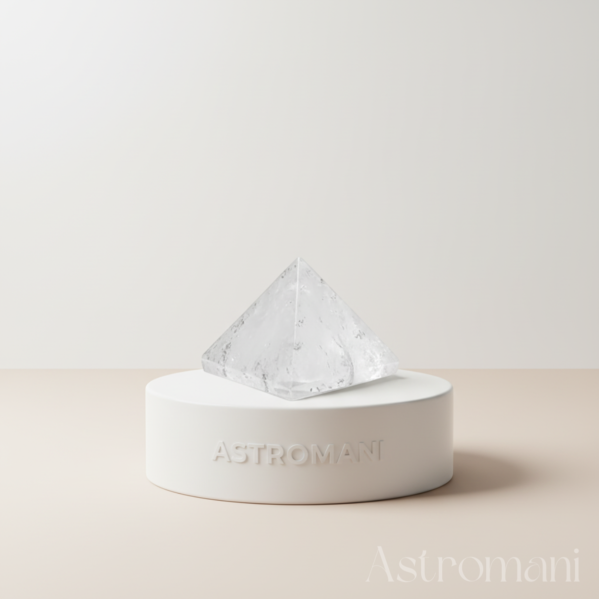 Sphatik Pyramid Premium